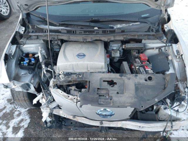 1N4AZ0CP3FC306724 Nissan LEAF S