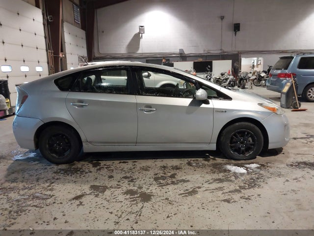 Toyota Prius 2014 JTDKN3DU1E1754924 Image 13