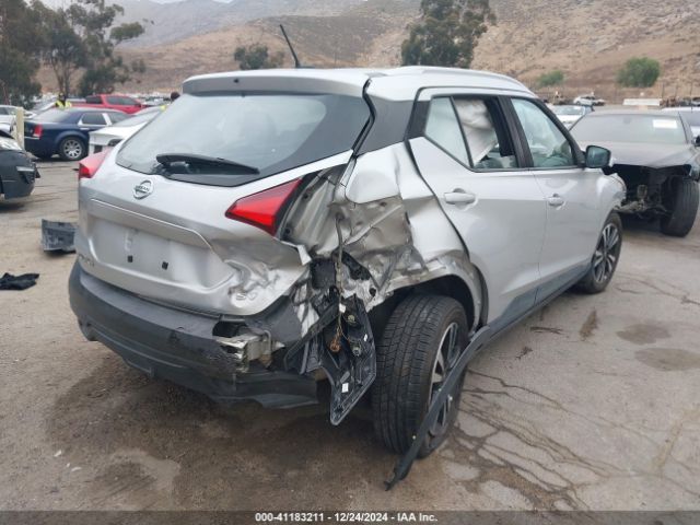3N1CP5CUXJL522436 Nissan KICKS SV