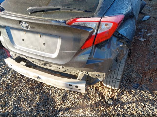 NMTKHMBX0JR052986 Toyota C-HR XLE