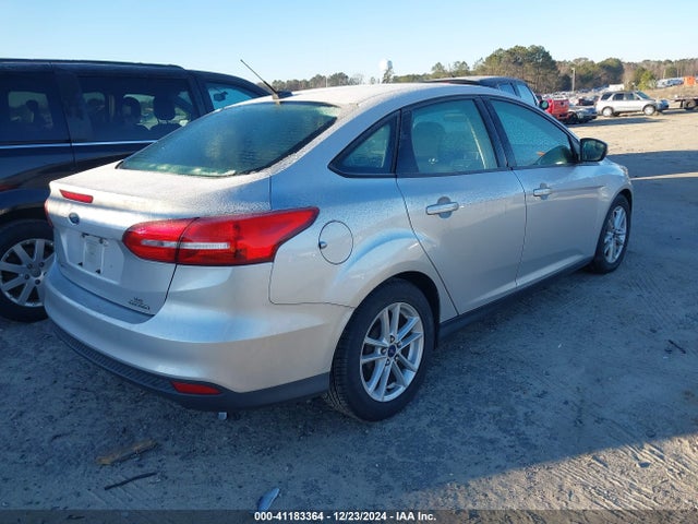 Ford FOCUS SE 2015 1FADP3F23FL238090 Image 4