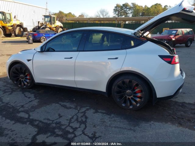 2022 TESLA MODEL Y 7SAYGDEF1NF399015 Photo 2