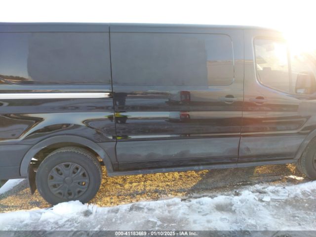 1FTYE1Y85MKA34532 Ford Transit-150