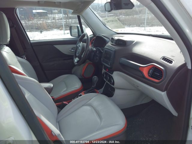 ZACCJADT9FPB89805 Jeep Renegade Limited