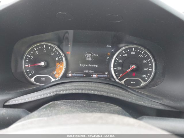 ZACCJADT9FPB89805 Jeep Renegade Limited