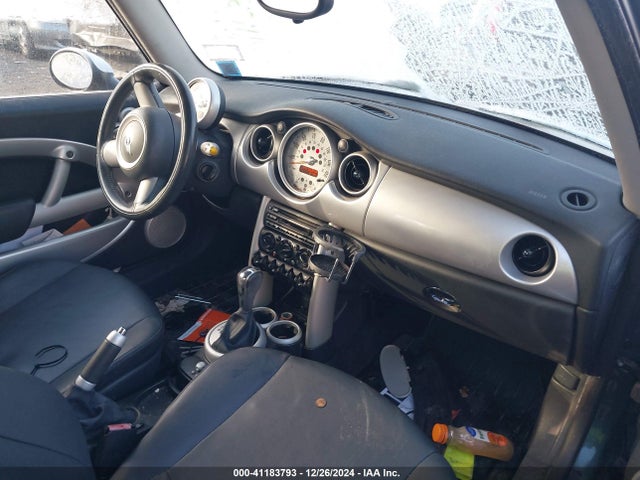 2006 MINI COOPER WMWRC33576TK17492 Photo 4