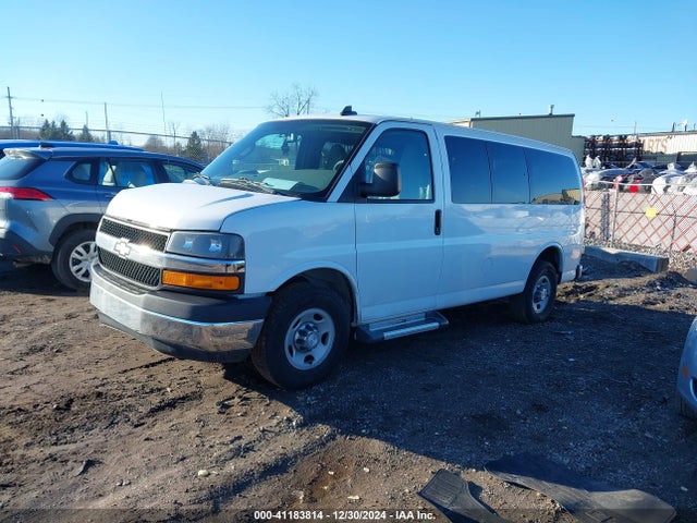 1GBWGFFG5H1243858 Chevrolet Express 2500 Lt