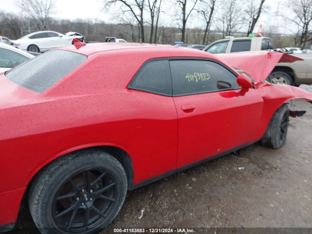 2C3CDZAG0GH131621 Dodge Challenger Sxt