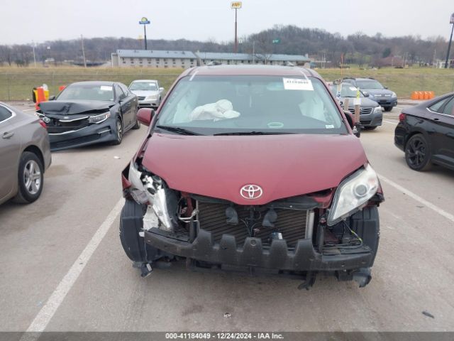 5TDYZ3DC6HS820641 Toyota Sienna Xle/limited