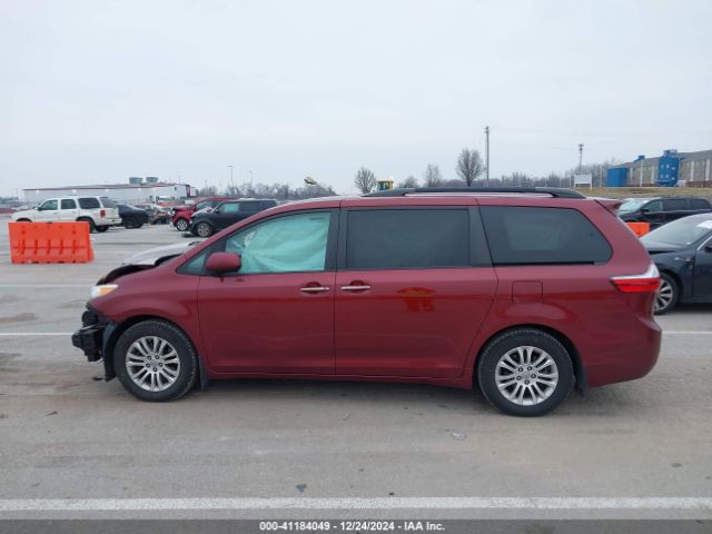 5TDYZ3DC6HS820641 Toyota Sienna Xle/limited