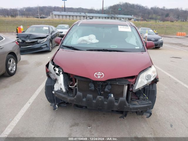 5TDYZ3DC6HS820641 Toyota Sienna Xle/limited