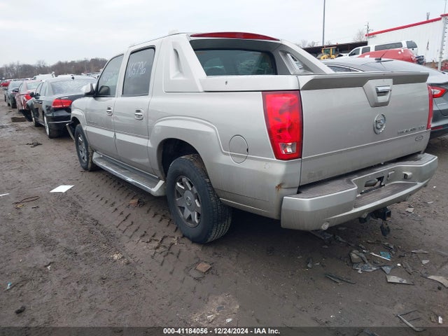 2005 CADILLAC ESCALADE EXT 3GYEK62N05G165796 Photo 2