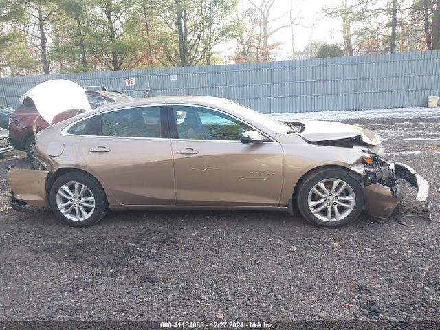 1G1ZD5ST9JF156982 Chevrolet MALIBU LT