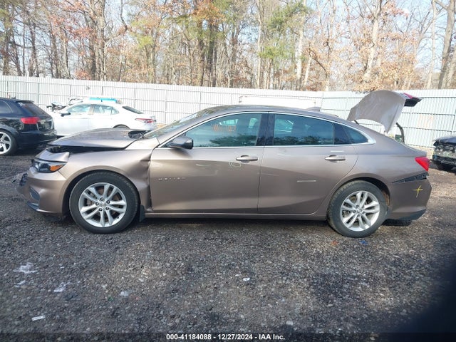 1G1ZD5ST9JF156982 Chevrolet MALIBU LT