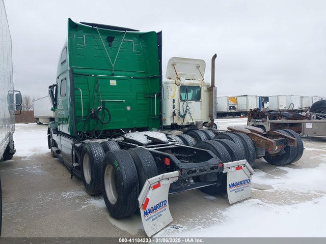 Продаж на аукціоні авто 2018 Volvo Vnl, vin: 4V4NC9EH9JN895433, номер лоту: 41184233