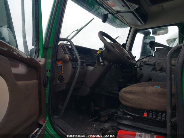 Продаж на аукціоні авто 2018 Volvo Vnl, vin: 4V4NC9EH9JN895433, номер лоту: 41184233