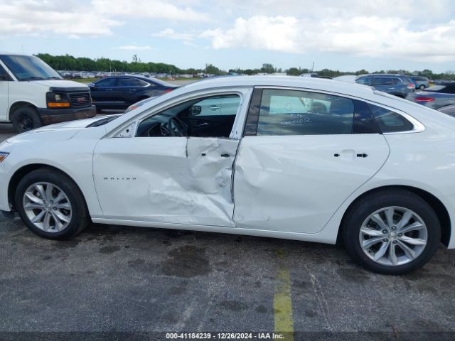 1G1ZD5ST4SF141582 Chevrolet Malibu Fwd 1lt