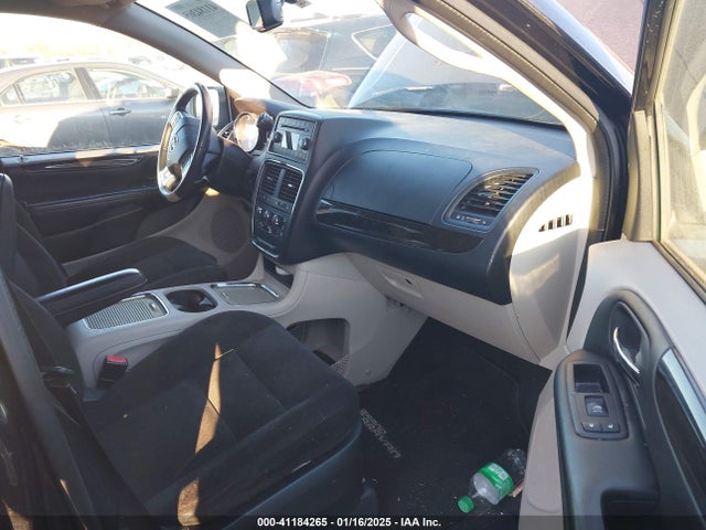 2C4RDGCG8GR355799 Dodge Grand Caravan Sxt