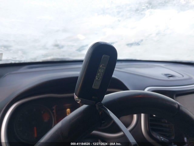 1C4PJLLB8JD553726 Jeep Cherokee Latitude Plus Fwd