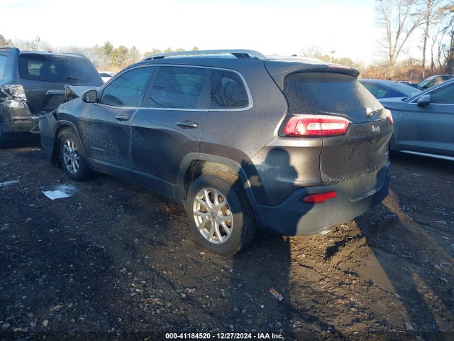 1C4PJLLB8JD553726 Jeep Cherokee Latitude Plus Fwd