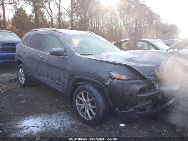 1C4PJLLB8JD553726 Jeep Cherokee Latitude Plus Fwd