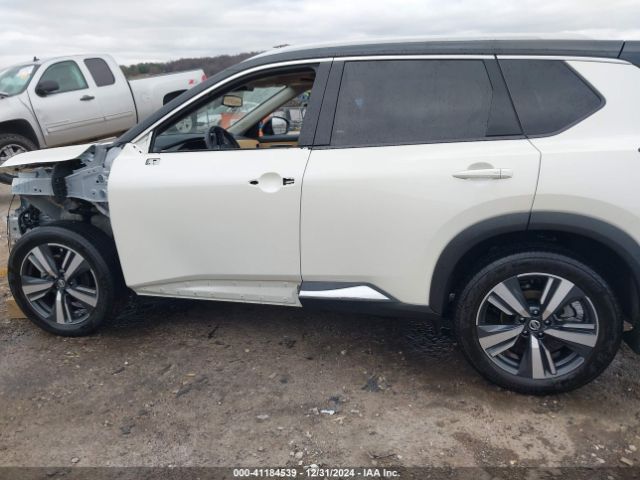 JN8AT3DCXMW103886 Nissan Rogue Platinum Fwd