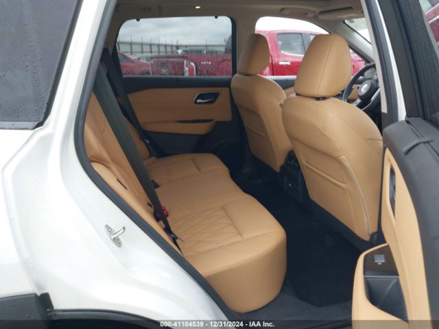 JN8AT3DCXMW103886 Nissan Rogue Platinum Fwd