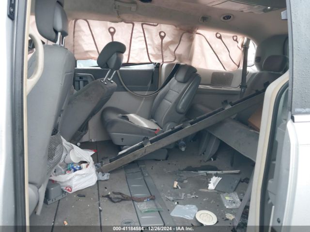 2010 CHRYSLER TOWN & COUNTRY 2A4RR5D14AR293299 Photo 7