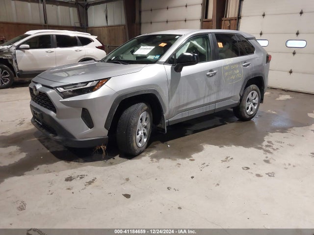 Toyota RAV4 LE 2024 2T3F1RFV4RC458441 Image 2