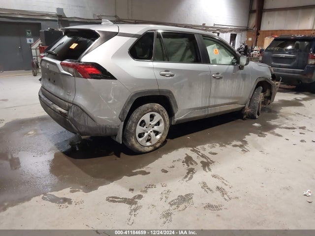 Toyota RAV4 LE 2024 2T3F1RFV4RC458441 Image 4