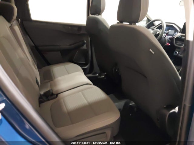 1FMCU9G60NUB52307 Ford ESCAPE SE