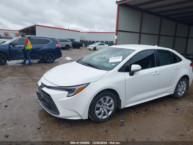 Toyota Corolla Hybrid Le 2023 JTDBCMFEXP3011509 Image 2
