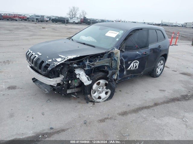 1C4PJMAB2GW117007 Jeep Cherokee Sport