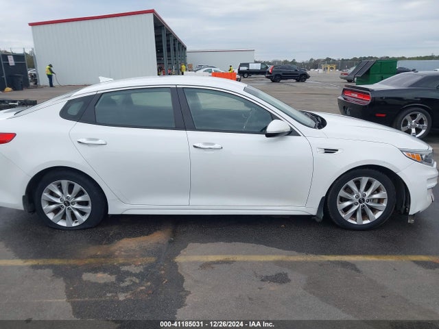KIA Optima Lx 2018 5XXGT4L3XJG257105 Image 12