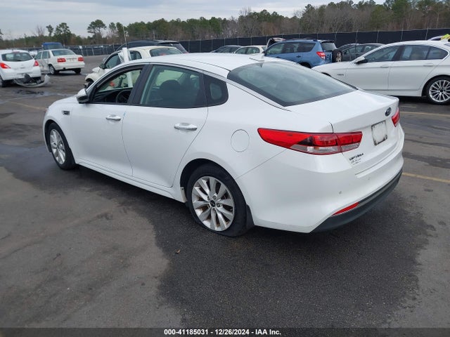 KIA Optima Lx 2018 5XXGT4L3XJG257105 Image 3