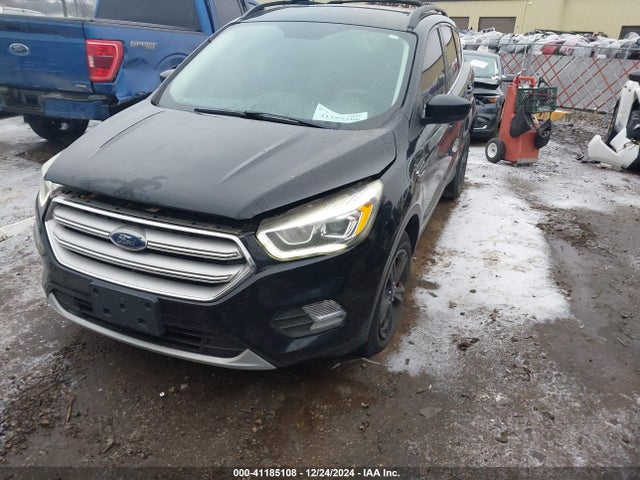 1FMCU0GD8HUE27467 Ford ESCAPE SE