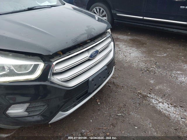 1FMCU0GD8HUE27467 Ford ESCAPE SE
