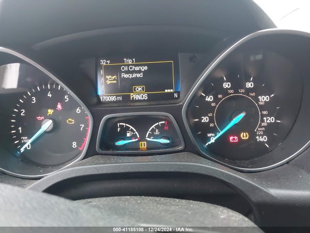 1FMCU0GD8HUE27467 Ford ESCAPE SE