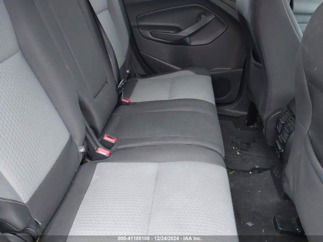 1FMCU0GD8HUE27467 Ford ESCAPE SE