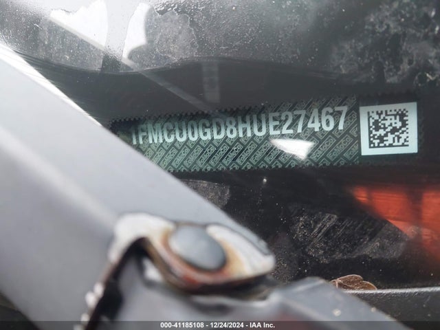 1FMCU0GD8HUE27467 Ford ESCAPE SE