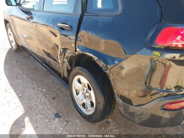 1C4PJLAB4FW539126 Jeep Cherokee Sport