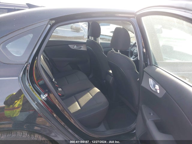 KIA Forte Lxs 2023 3KPF24AD6PE692134 Image 8