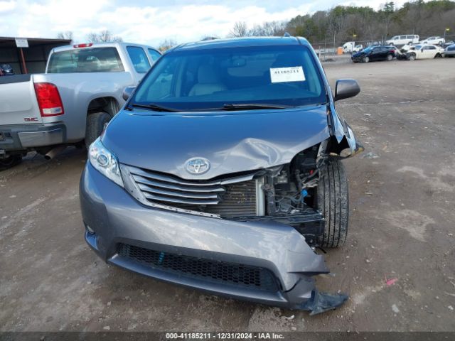 5TDYK3DC3FS534151 Toyota Sienna Xle 8 Passenger
