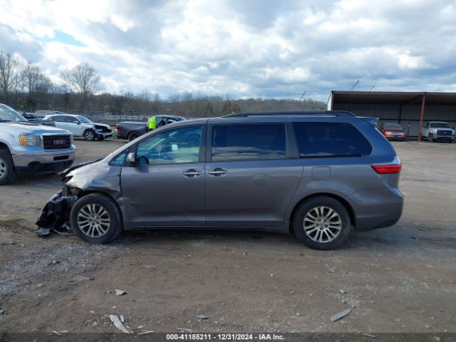 5TDYK3DC3FS534151 Toyota Sienna Xle 8 Passenger