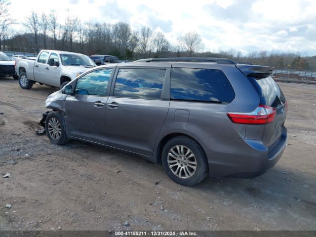 5TDYK3DC3FS534151 Toyota Sienna Xle 8 Passenger