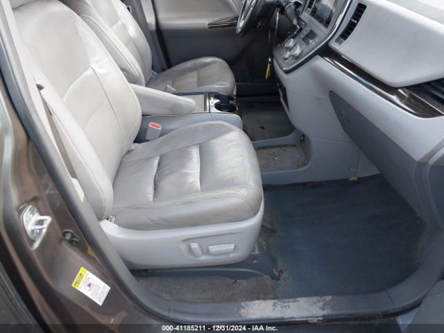 5TDYK3DC3FS534151 Toyota Sienna Xle 8 Passenger
