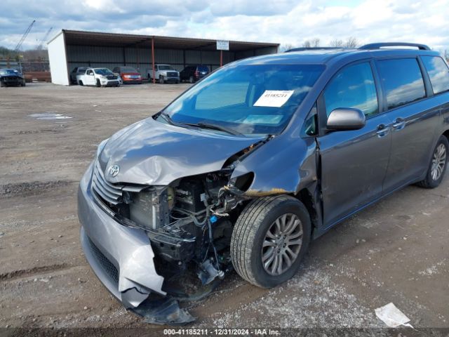5TDYK3DC3FS534151 Toyota Sienna Xle 8 Passenger