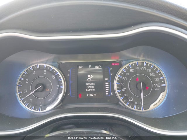 Chrysler 200 Limited 2015 1C3CCCAB6FN556125 Image 7
