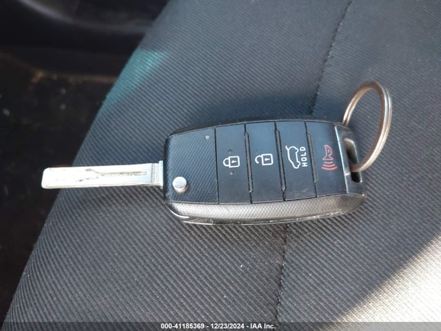 KIA SOUL + 2019 KNDJP3A58K7661538 Image 11