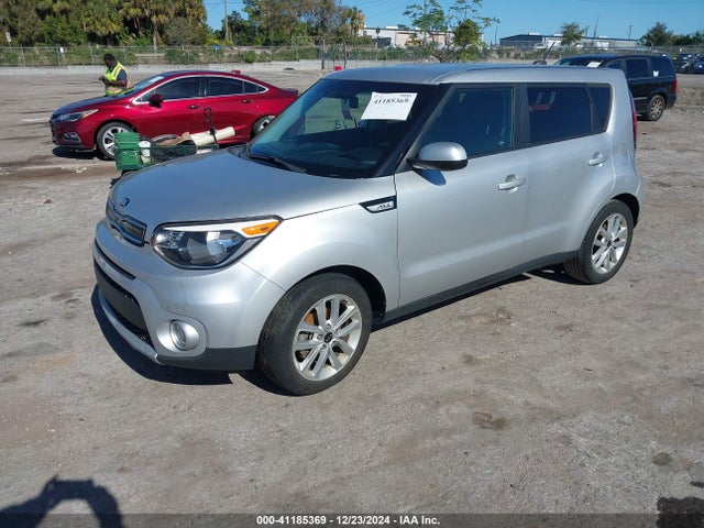 KIA SOUL + 2019 KNDJP3A58K7661538 Image 2